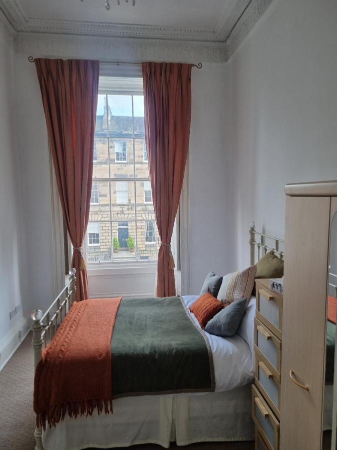 3 Double-Bed Georgian Apartment In Prime Location Edimburgo Esterno foto